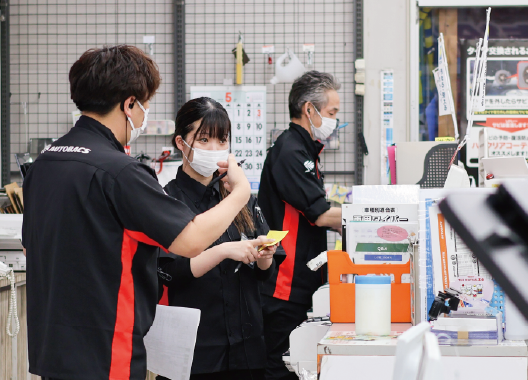 フロアスタッフのイメージ画像